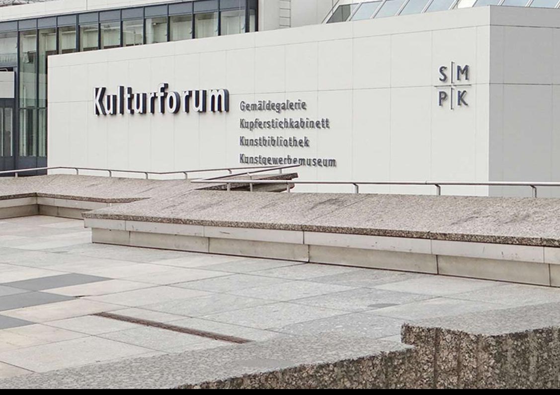 Berlin Travel Tips: How to Easily Integrate into This Modern City